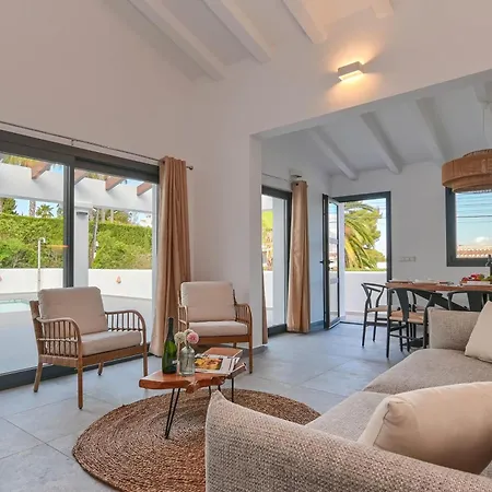Villa Toscal *